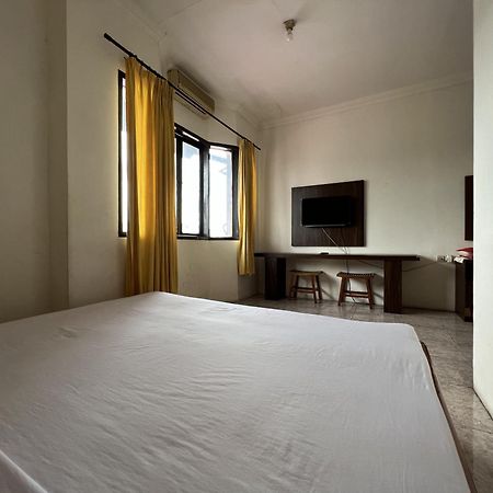 Hotel Oyo 92098 Kost Orange Syariah Makassar Exterior foto